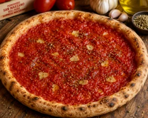 Pizza marinara sans fromage : tomate, ail, origan et huile d'olive